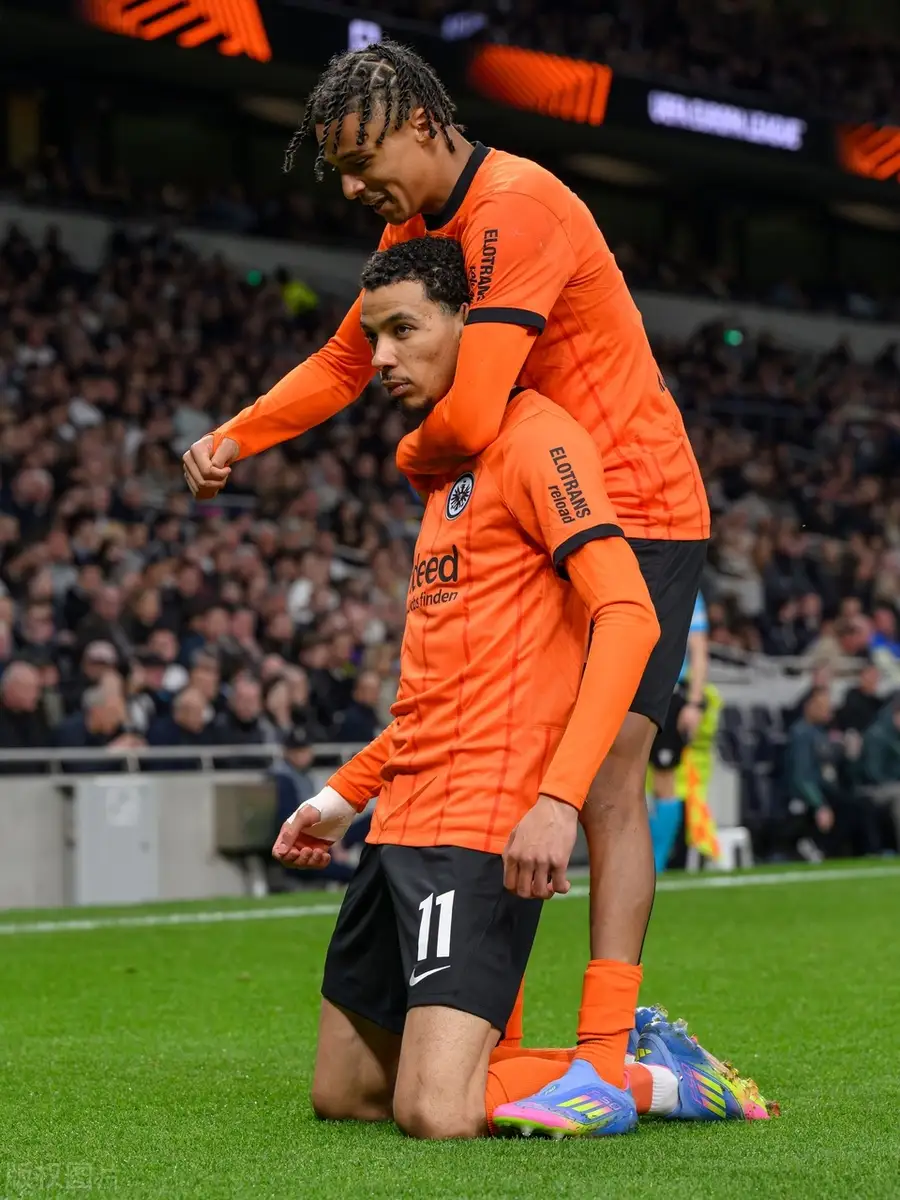 赛前多特蒙德备战欧联，队长鼓劲细节曝光，话题不断，年轻球员得到机会的简单介绍-一竞技登录