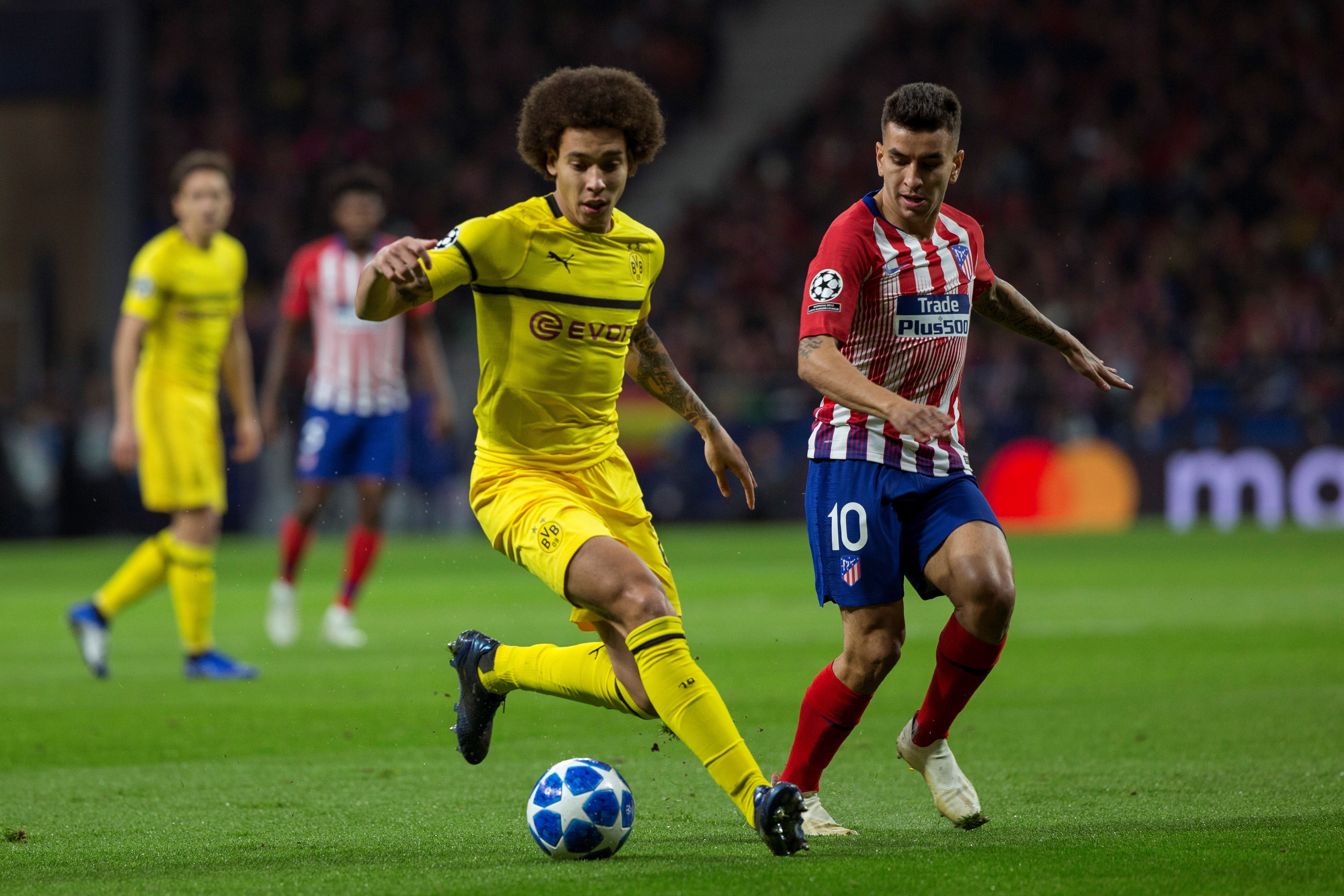 多特蒙德训练开放日，清晨战术微调引欢呼，欧冠在即，球探报告显示潜力(可变刷新频率要不要打开)-一电竞