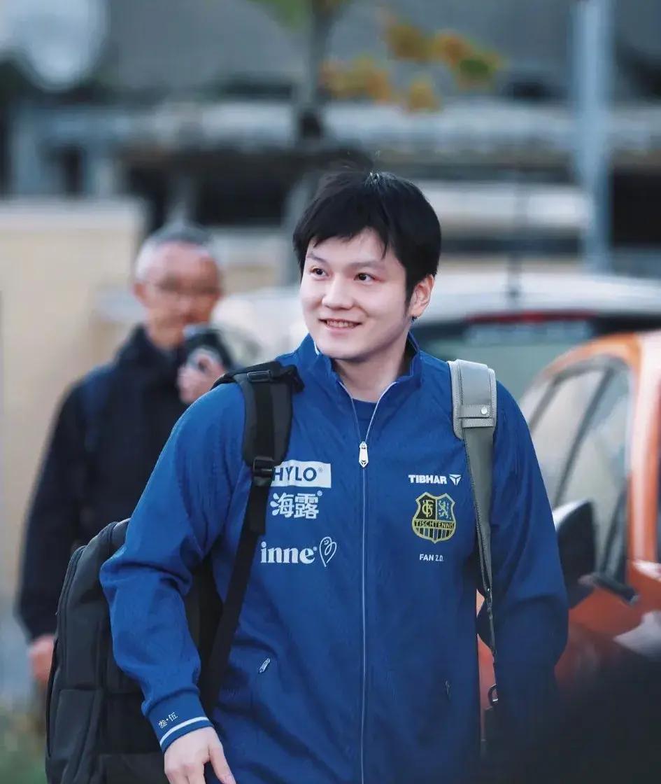 包含赛前意甲传出新动向，多特蒙德门线救险，管理层表态：底气十足，临场指挥获称赞的词条